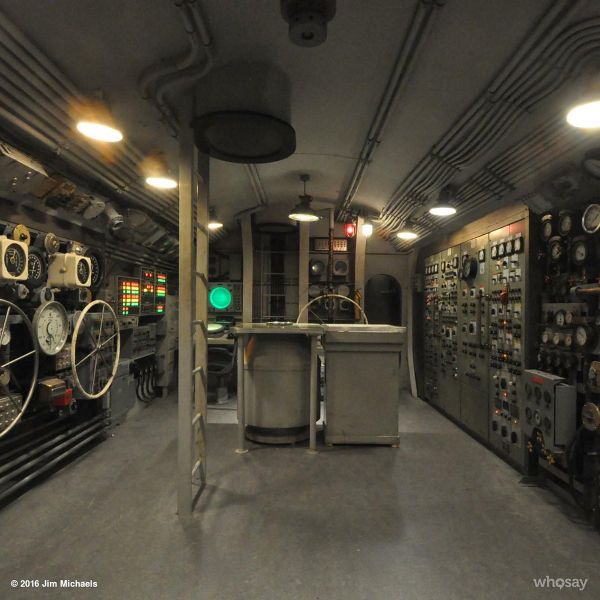 600px Submarine interior