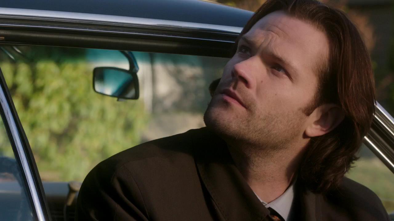 14 12 0736 Sam Looking up to Dean